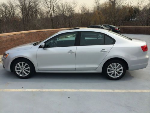 2012 jetta 2.5l se convenience &amp; sunroof