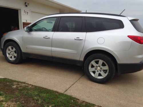 2010 chevrolet traverse lt sport utility 4-door 3.6l