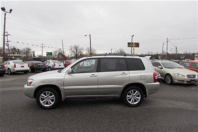 2006 toyota highlander hybrid one owner clean car fax low miles we finance!