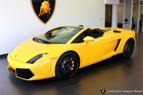 Lp 550-2 spyder, giallo midas/nero perseus, well option&#039;d, like-new, 8,500 miles