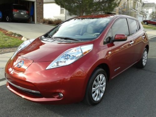 1 owner nissan leaf sl quick charge port 12 bars on battery navi backup bluetoo