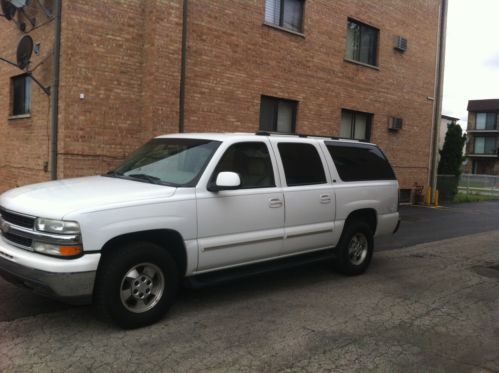 2003 chevrolet suburban lt 4x4 low mileage 77xxx 1-owner