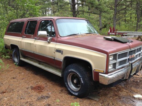 Gmc suburban 4 wheel drive 1983