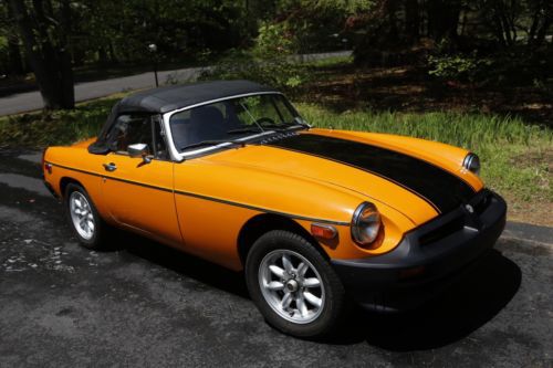 1977 mgb roadster