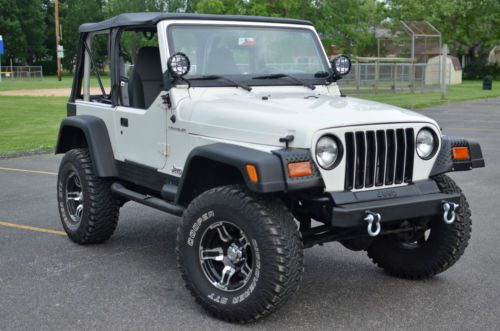 1997 jeep wrangler se sport utility 2-door 2.5l
