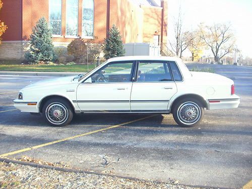 1986 cutlass ciera brougham like new only 20,600 original miles no dents or rust