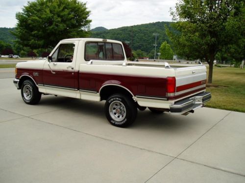 1989 ford f-150 xlt lariat .. 71k miles. 302 v8.. automatic.. short bed ..