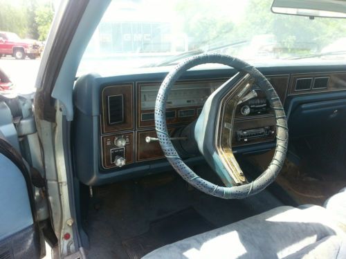 1979 Lincoln Continental Base Hardtop 2-Door 6.6L, image 7