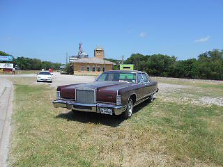 1977 Lincoln Continental Hardtop 4-Door 7.5L, image 4