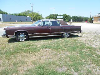 1977 Lincoln Continental Hardtop 4-Door 7.5L, image 5