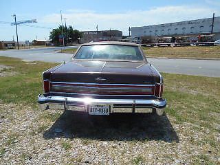1977 Lincoln Continental Hardtop 4-Door 7.5L, image 6