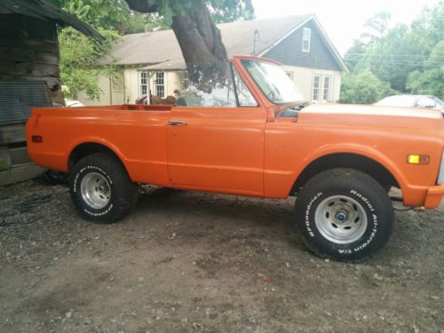 1972 cheverolet blazer k5, orange, good condition, 4 x 4,runs good, new tires