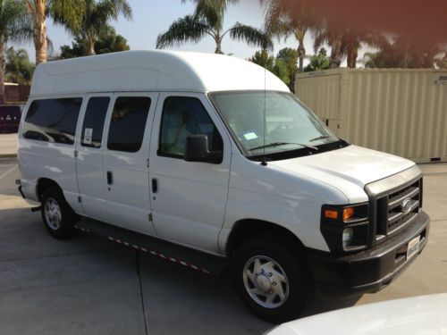 2012 ford e-150 van with wheelchair lift (non emergency medical transport)