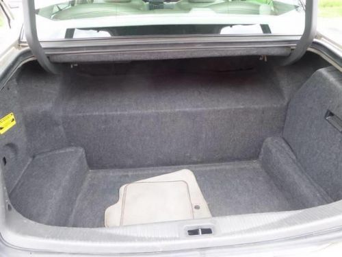 2004 lincoln town car executive