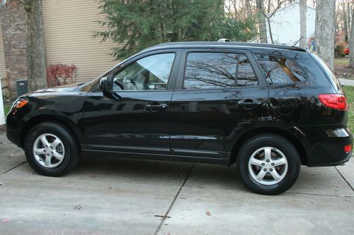 Awd 2007 hyundai santa fe gls 65k miles moonroof new tires great condition