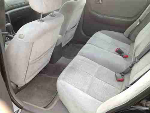 2002 Mazda 626 LX Sedan 4-Door 2.0L, image 3