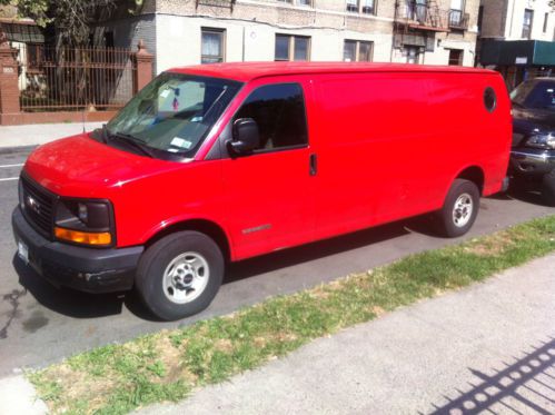 2006 gmc savana 3500 base extended cargo van 3-door 4.8l