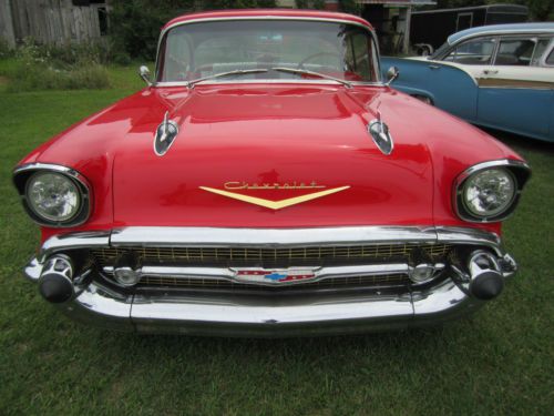 1957 chevrolet bel air base hardtop 2-door 4.6l