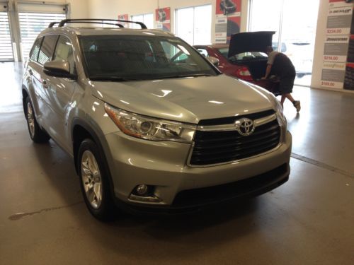 2015 toyota highlander awd v6 limited - a/c heated leater, moonroof, 3rd row