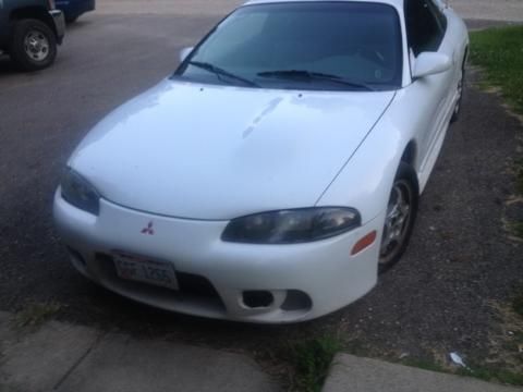 Mitsubishi eclipse gs. white with nice grey interior