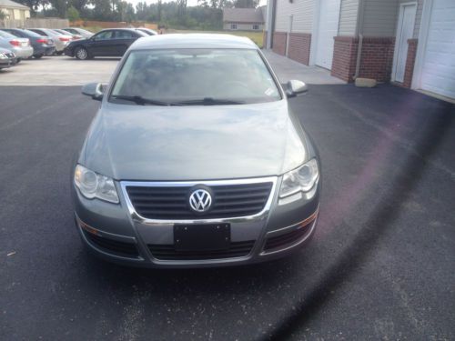 2006 volkswagen passat 2.0t sedan 4-door 2.0l