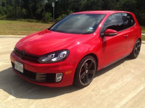 2010 volkswagen gti gti hatchback 2-door 2.0l