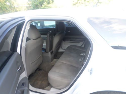 2008 dodge magnum it start it has a bad engine tow it away, image 18
