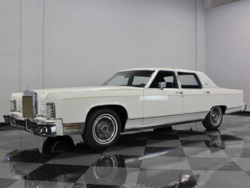 58k original miles town car, extremely clean and original survivor, 400ci v8