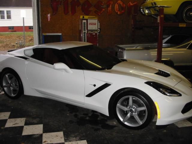 Chevrolet corvette stingray coupe 2-door