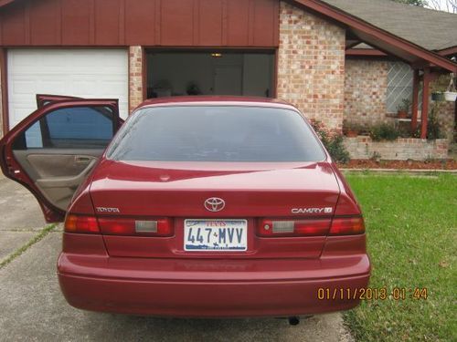 1998 toyota camry le sedan 4-door 2.2l