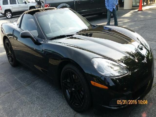 Chevrolet: corvette base coupe 2-door