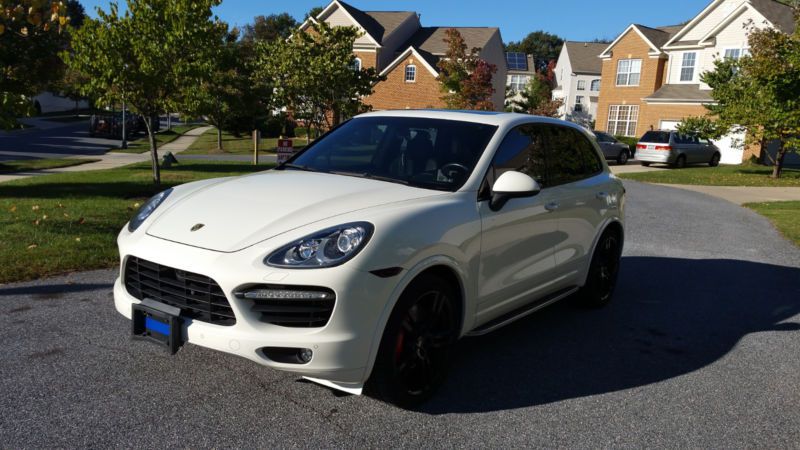 2011 porsche cayenne