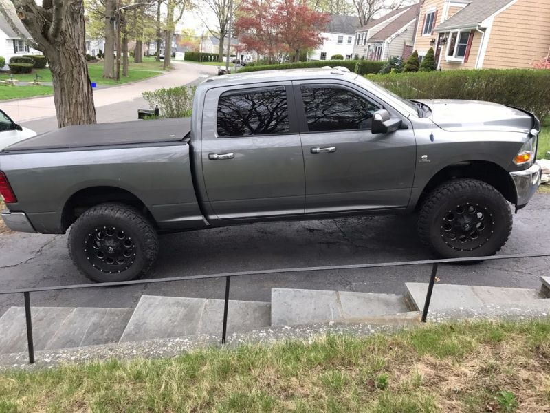 2010 dodge ram 2500 slt