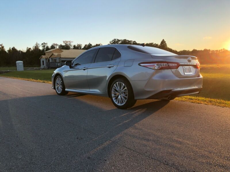 2019 toyota camry xle