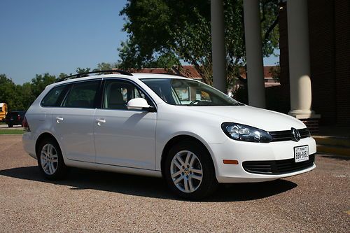 2010 volkswagen jetta tdi sportwagen 4-door 2.0l