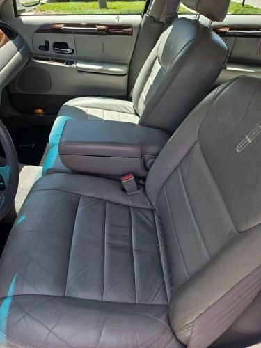 2001 lincoln town car