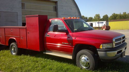 2002 dodge ram 3500 magnum v8 utility bed