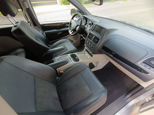 2019 dodge grand caravan