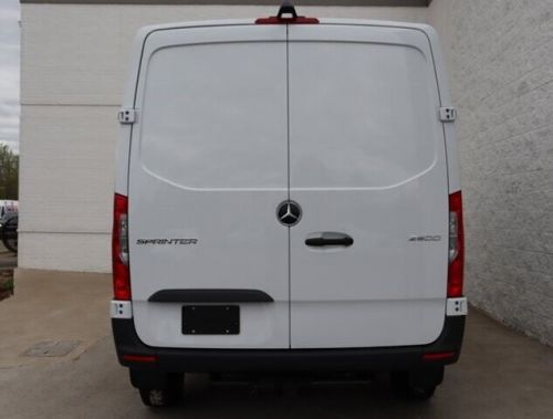2024 Mercedes-Benz Sprinter 2500 Standard Roof I4 Diesel 144 RWD, US $45,000.00, image 3