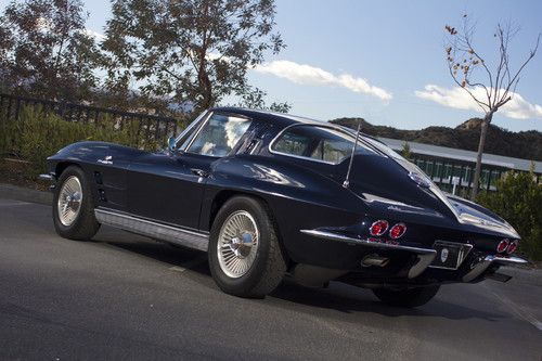 1963 corvette split window dark blue on blue fuelie