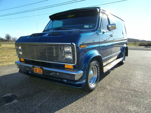 Ford econoline 100 custom shorty