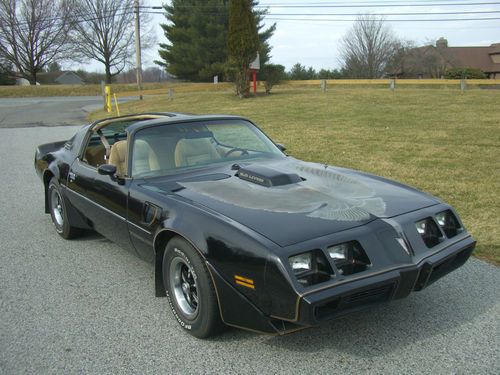 1981 black pontiac trans am 5.0 shaker 305 4bbl 4 speed t-tops a/c p/w survivor!