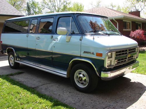 1 ton chevy gm g30 extended 15 passenger 2nd onwer low miles sport van custom