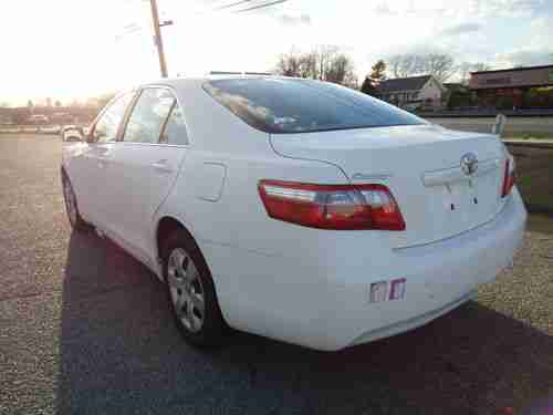 2009 Toyota Camry Sedan 4-Door 2.4L RUNS & DRIVES GREAT FLOOD NO RESERVE !!, image 10