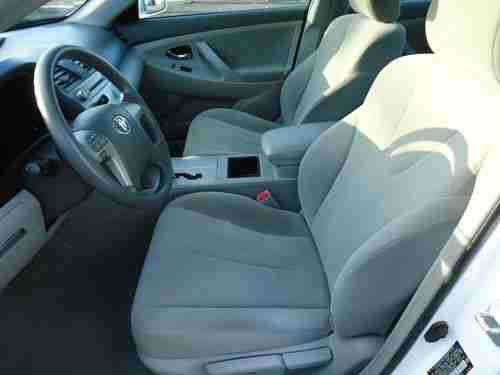 2009 Toyota Camry Sedan 4-Door 2.4L RUNS & DRIVES GREAT FLOOD NO RESERVE !!, image 12