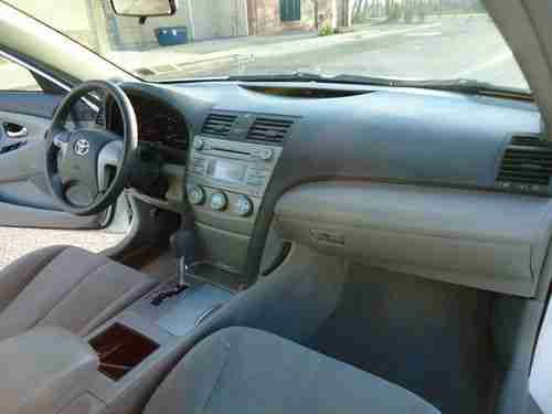 2009 Toyota Camry Sedan 4-Door 2.4L RUNS & DRIVES GREAT FLOOD NO RESERVE !!, image 19