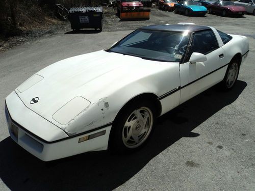 1989 chevrolet corvette base hatchback 2-door 5.7l