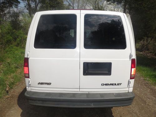 2004 chevrolet astro base extended cargo van 3-door 4.3l