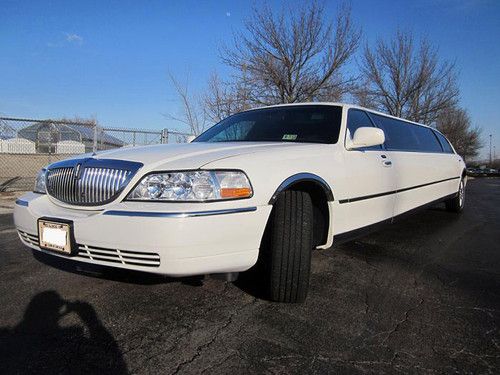 2006 lincoln town car 120" executive coach limousine white