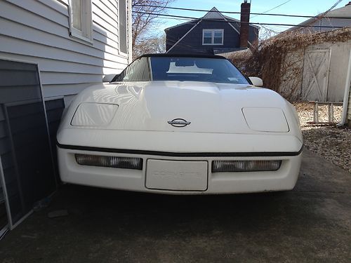 1988 corvette cloth top convertible 5 speed  89,000 miles *one owner*  li,ny